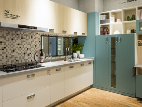 板式家具与实木家具的优劣对比 如何为房屋维修与保养做出明智选择